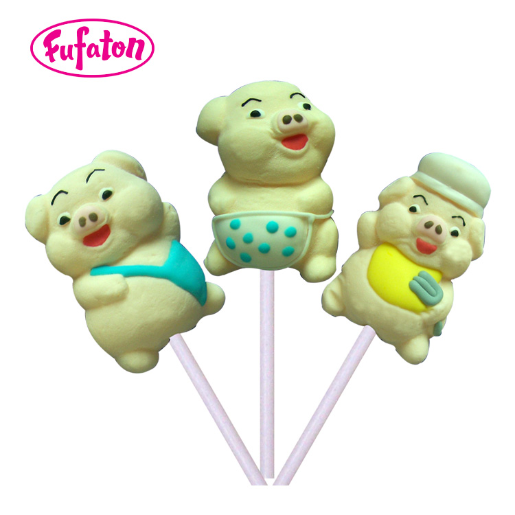 Piggy marshmallow pop